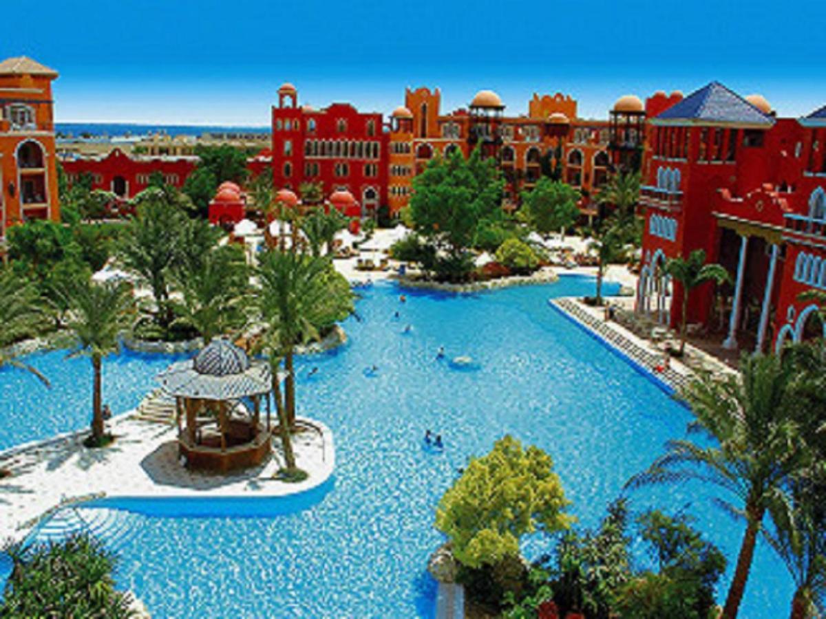The Grand Resort Hurghada Exterior photo The resort's main pool