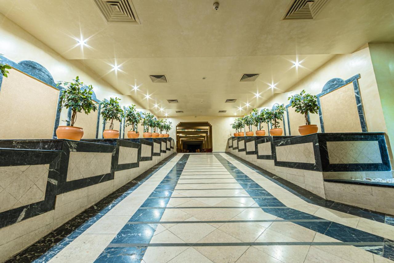 The Grand Resort Hurghada Exterior photo Interior of the hotel