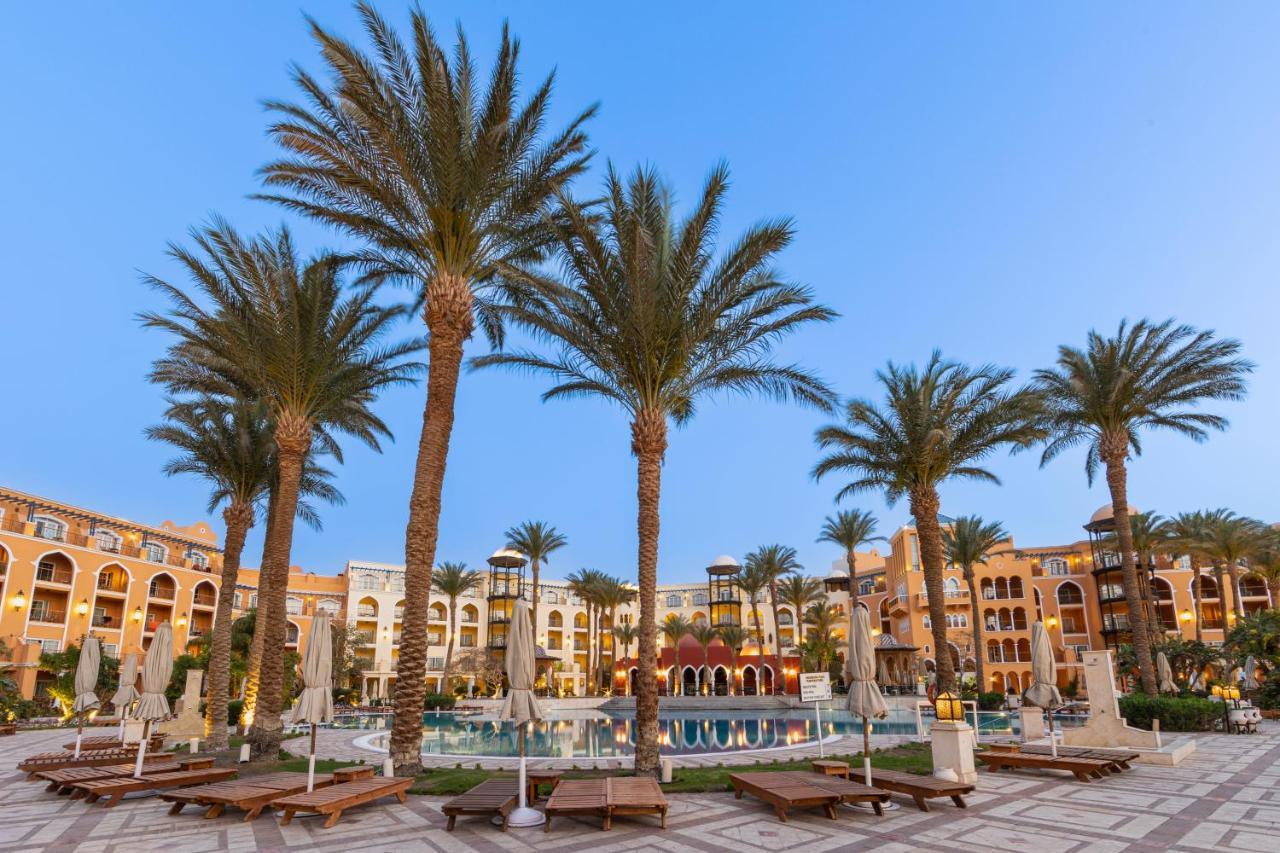 The Grand Resort Hurghada Exterior photo The resort at the Pyramids of Giza