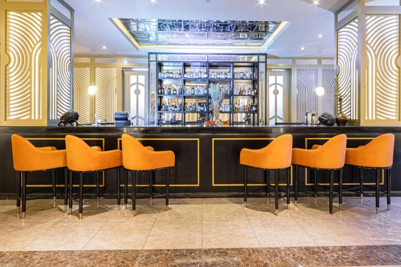 The Grand Resort Hurghada Exterior photo The bar at the hotel