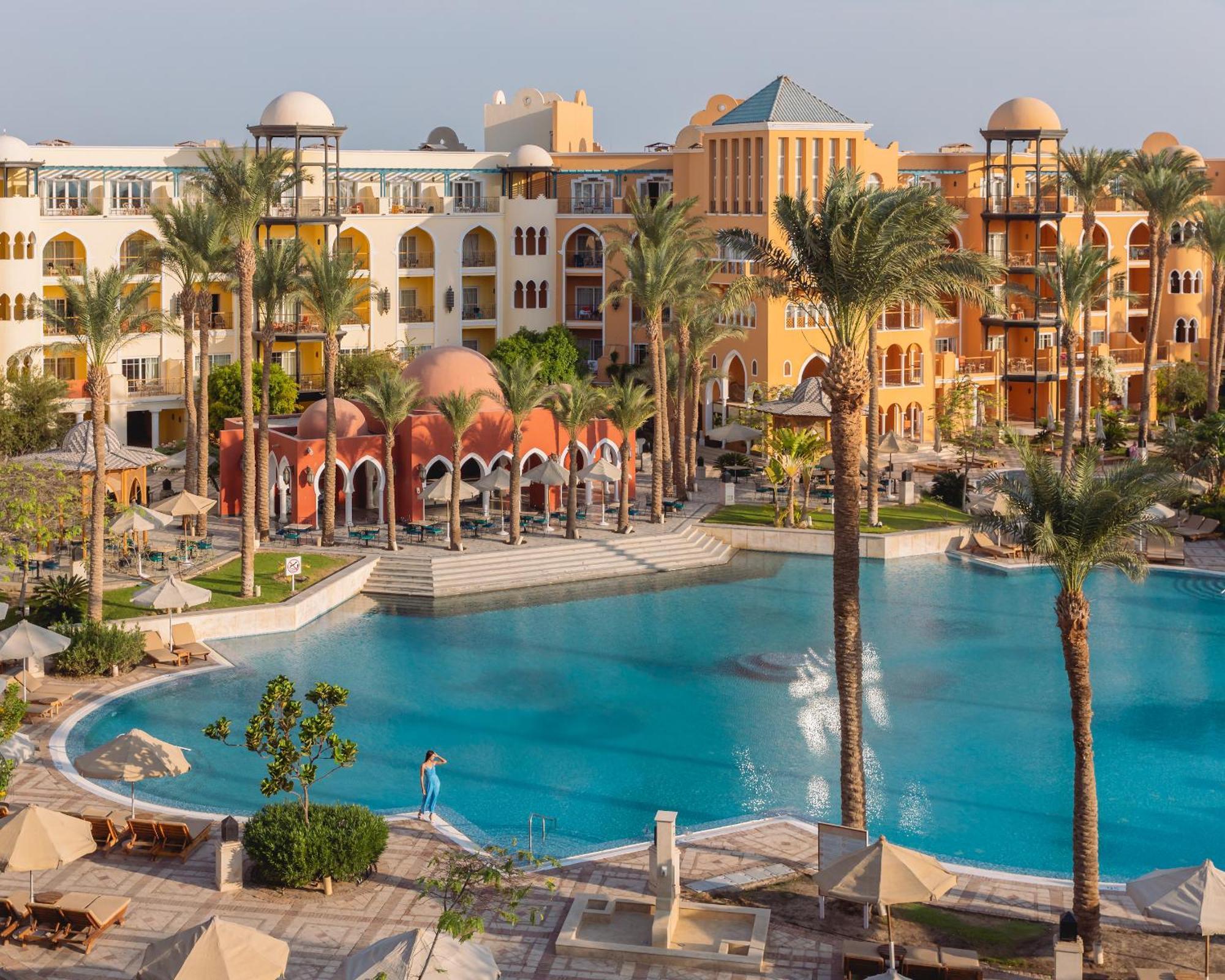 The Grand Resort Hurghada Exterior photo The resort's main pool