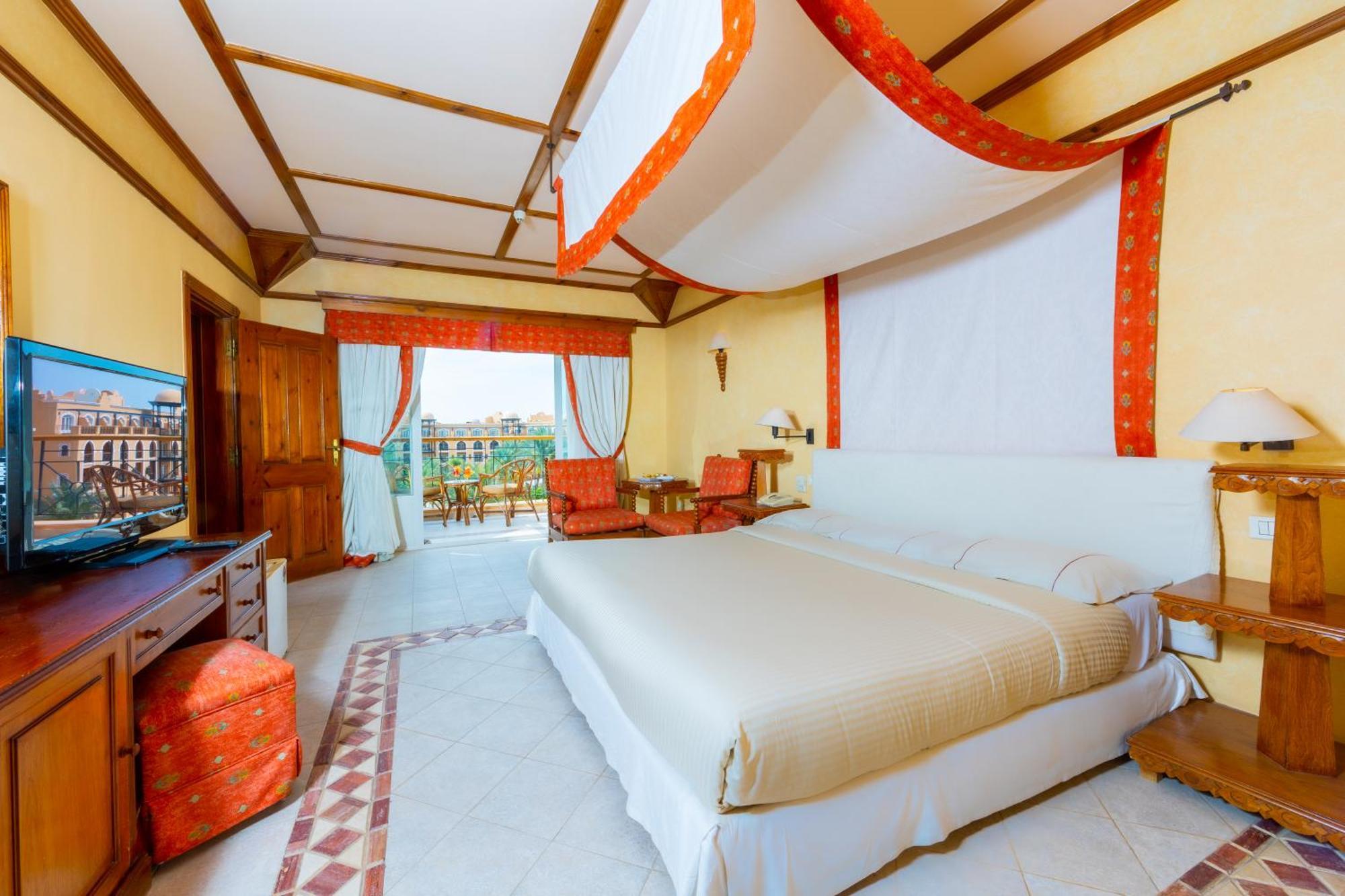 The Grand Resort Hurghada Exterior photo A room at the hotel